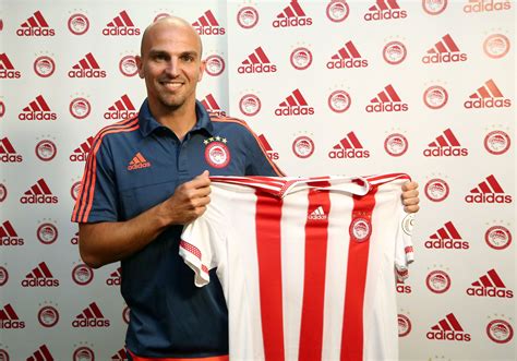 Cambiasso joins Olympiacos! - ΟΛΥΜΠΙΑΚΟΣ - Olympiacos.org