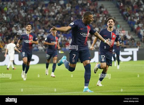 Psg S Kylian Mbappe Centre Celebrates After Scoring The Opening Goal