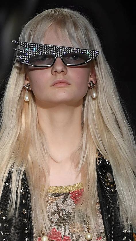 Las 8 Prendas Más Extravagantes Del Desfile De Gucci Infobae