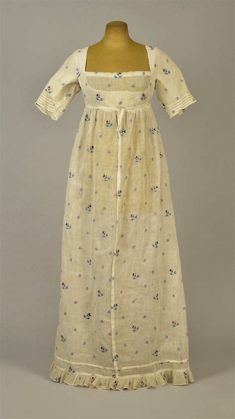 Lot 83 White Cotton Muslin Dress With Embroidered Sprigs C 1800