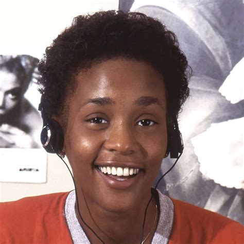 Whitney Houston Never Seen Photos From Before She Was Famous People