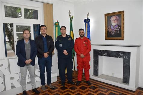 Capitania Fluvial De Porto Alegre Recebe Visita Do Diretor Presidente