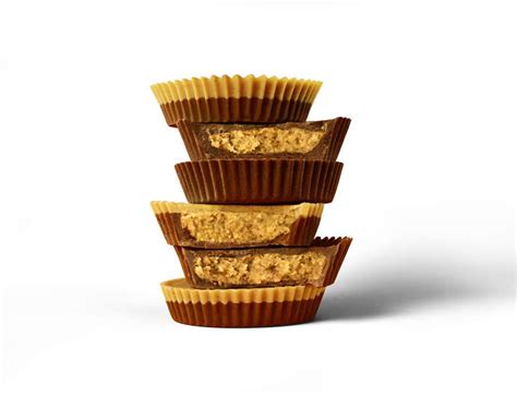 Reese's New Chocolate Lovers & Peanut Butter Lovers Cups Review - Thrillist