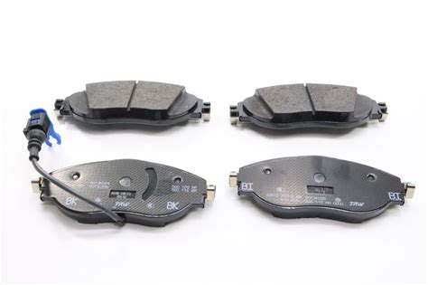 Audi and Volkswagen Brake Pad Set Genuine Audi/Volkswagen 5Q0-698-151 ...