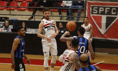 Basquete Tricolor Encara O Corinthians No NBB