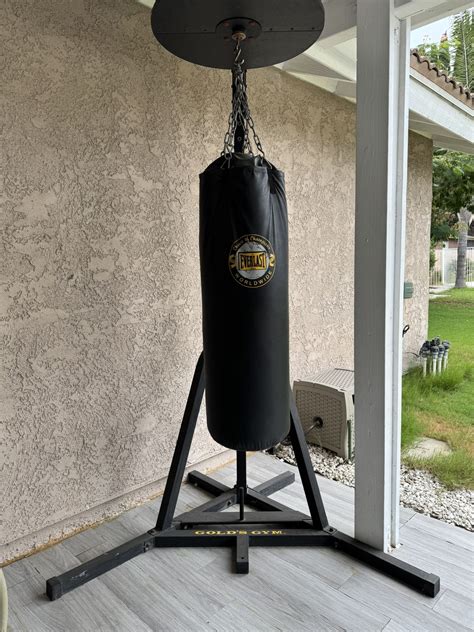everlast punching bags with stand 1
