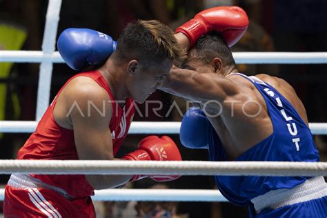 SEMI FINAL TINJU KELAS BERAT RINGAN PUTRA 75 81 KG ANTARA Foto