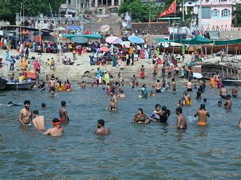 Ganga Dussehra Varanasi Video Devotees Holy Dip In Kashi Ghats Sant