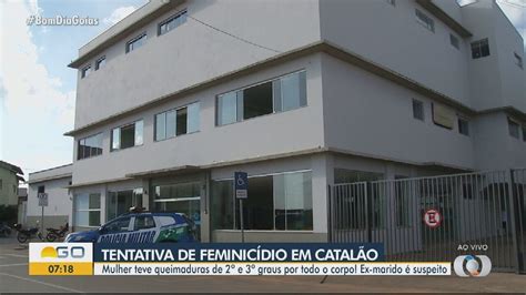 Jovem diz à polícia que ex marido a agrediu socos jogou álcool e