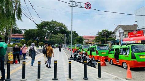 Angkot Kerap Bikin Macet Pemkot Bakal Buatkan Tempat Ngetem Dekat Alun