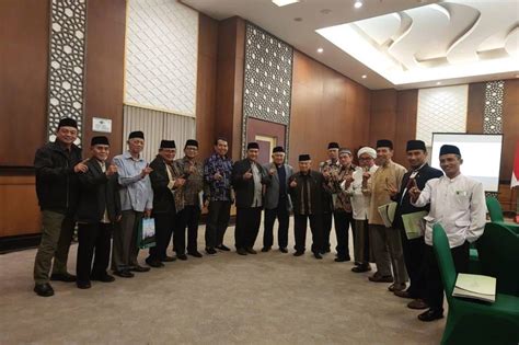 Keluarga Besar Alumni Gontor Deklarasi Dukung Pasangan Amin