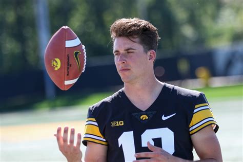 Cade Mcnamara Era About To Begin For Iowa As Hes Listed As Starter For