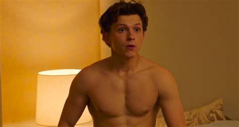 Tom Holland Shirtless Boxing Workout Photo Surfaces