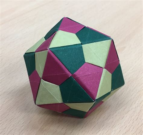 Modular Origami Polypompholyx