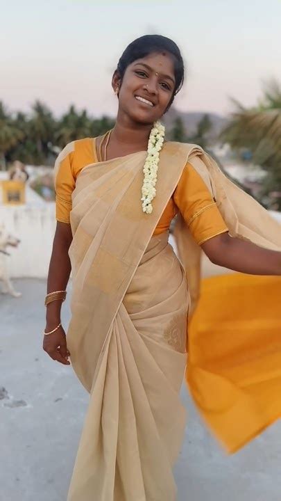 Entha Saree Look 👀epadi Irukku 💛👑 Saree Sarees Sareecollection