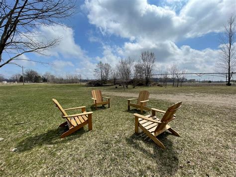 New outdoor “seating moments.” - The Walnut Farmhouse | Facebook