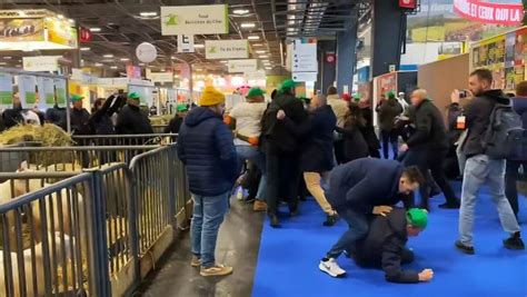 Alerte Bagarre au Salon de l Agriculture Des agriculteurs en colère