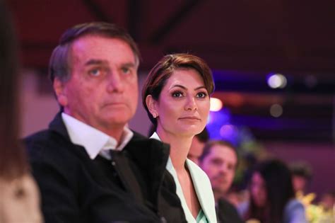 Governo Retira Sigilo De 100 Anos De Visitas A Michelle Bolsonaro Cnn Brasil