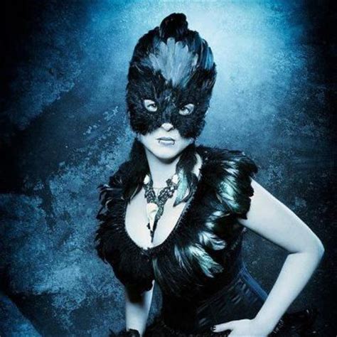 Creative Raven Costume Ideas for Halloween