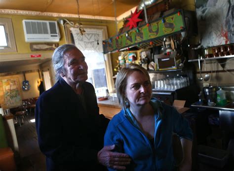 Sunny’s, Beloved Bar in Red Hook, Still Struggles to Reopen - The New