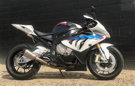 full akrapovic  installed    rbmwsrr