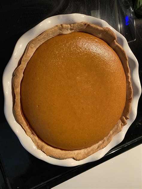 Pumpkin pie for Fall 🎃🥧 : r/dessert