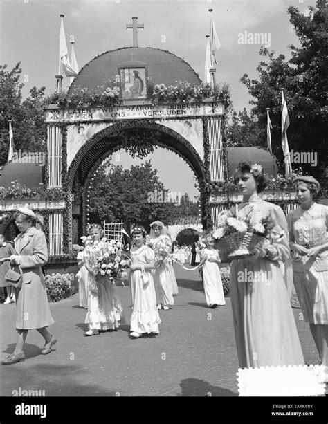 St Jansprocessie Laren Date 24 June 1954 Location Laren Stock Photo