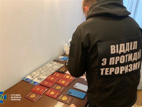 Осередок терористів ІДІЛ в Києві СБУ затримала п ятьох громадян Росії ФОТО Новини Києва