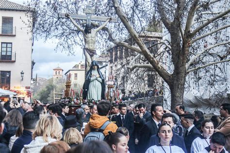 Fotogaler A El V A Crucis De Las Cofrad As De Granada En Im Genes