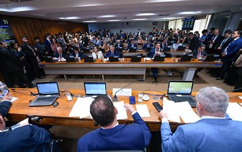 Comiss O Do Senado Aprova Taxa O De Fundos Usados Por Super Ricos E