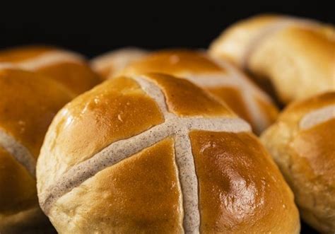 Ginger Hot Cross Buns