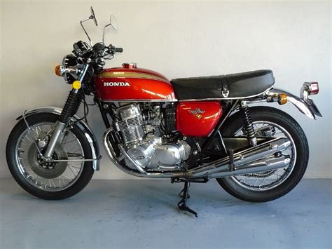 Honda Cb 750 1974 De 1974 Doccasion Motos Anciennes De Collection