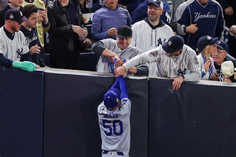 World Series Yankees Fans Called For Interference After Trying To Rip