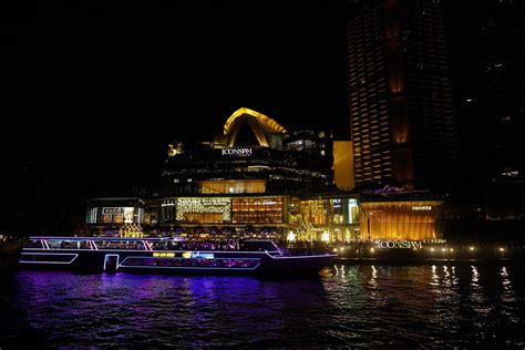 Thailand River Cruise Night 22724766 Stock Photo at Vecteezy