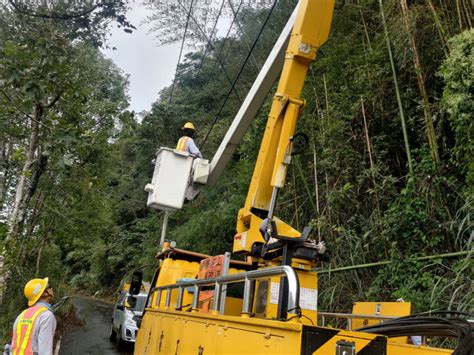 小犬颱風造成新竹地區曾停電戶逾萬 台電新竹區處全員搶修拚今晚全面恢復供電