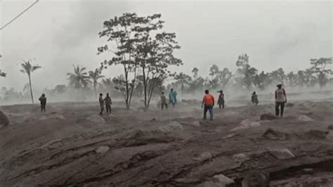 Gunung Semeru Naik Status Ke Level Awas Gubernur Khofifah Minta Warga