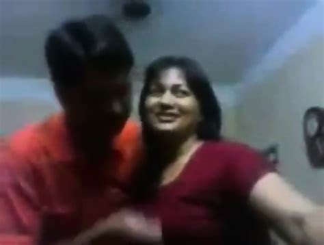 Deshi Bhabi Suraiya Hot Kissing Boobs Pressing