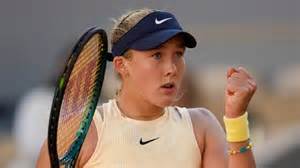 french open mirra andreeva  stuns world   aryna sabalenka