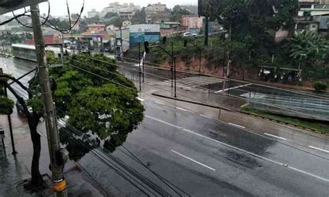 Risco de inundação e vias fechadas chuva coloca BH em alerta Gerais