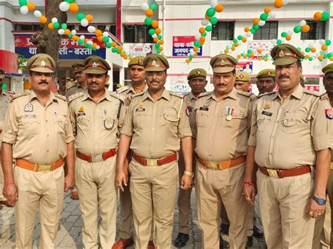 Independence Day Celebrated With Enthusiasm In Rudhauli रुधौली में