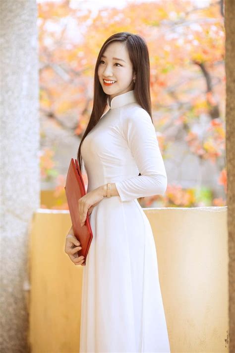 Cô giáo dạy Toán gây bão mạng đẹp chuẩn hot girl là ai Người đẹp Việt Giải Trí