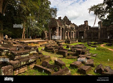 Preah Khan Sacred Sword Angkor Unesco World Heritage Site Cambodia