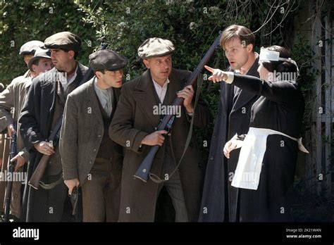 SCENE WITH CILLIAN MURPHY, THE WIND THAT SHAKES THE BARLEY, 2006 Stock ...