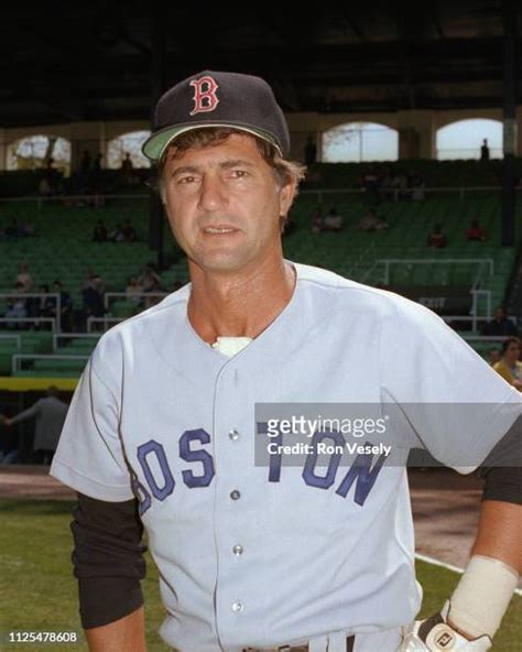 1070 Carl Yastrzemski Boston Red Sox Photos And High Res Pictures