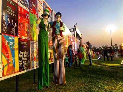 In Pictures Rafi Peer Festival Brings Puppets To Life In Karachi