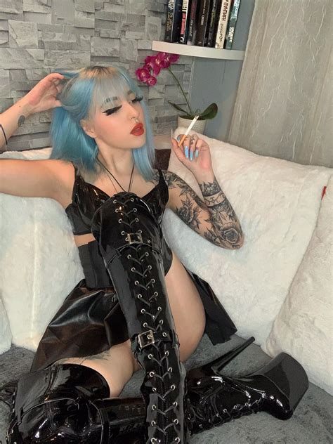 Its Christmas And All Youll Be Eating Is My Ash Nudes Smokingfetish NUDE PICS ORG