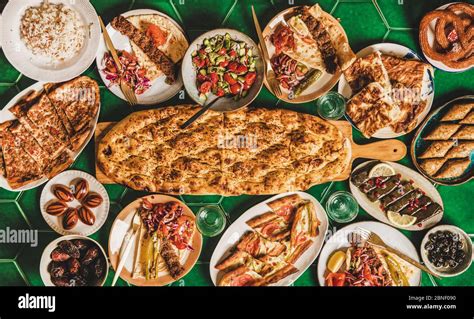 13 Food Spots To Try This Ramadan Iftar Buffets Suhoor 55 Off