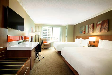 Hotel in London, Ontario | Delta Hotel London Armouries