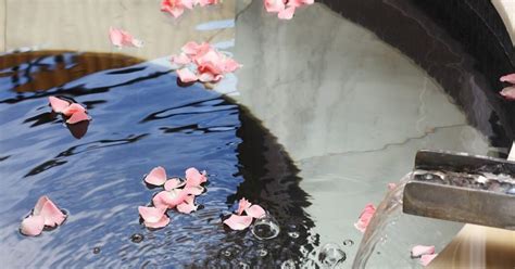 Bathing Experience At Wulai Spring World Hot Spring Resort Klook Singapore