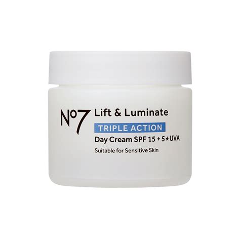 The 15 Best No7 Products for Healthy, Radiant Skin. | Who What Wear